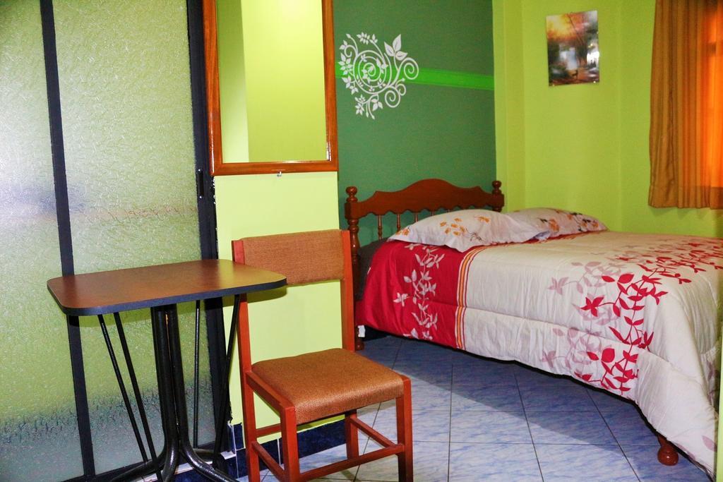 Hospedaje Karol Ayacucho Quarto foto