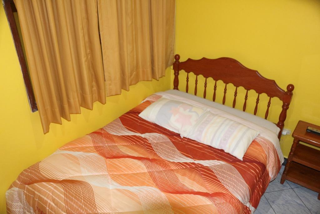 Hospedaje Karol Ayacucho Quarto foto