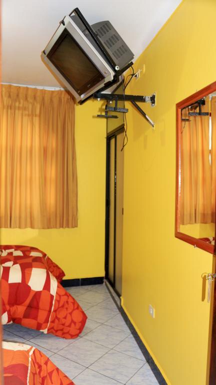 Hospedaje Karol Ayacucho Quarto foto